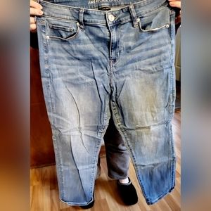 American Eagle women's size 14 extre short blue jeans